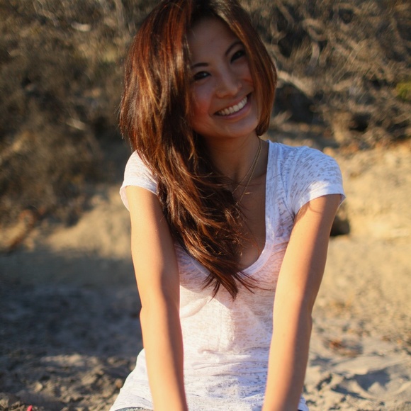 Meet your Posher, Yang Yang :) - Picture 3 of 4